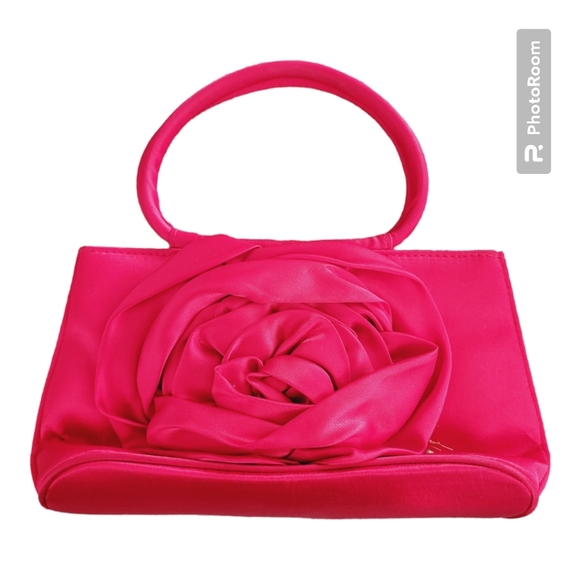Red Small Purse with a Rose Flower 🌹 - Picture 4 of 6